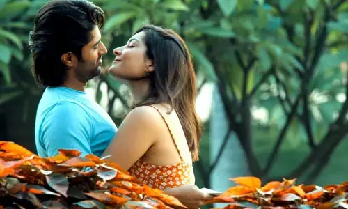 Vijay Devarakondas World Famous Lover teaser review