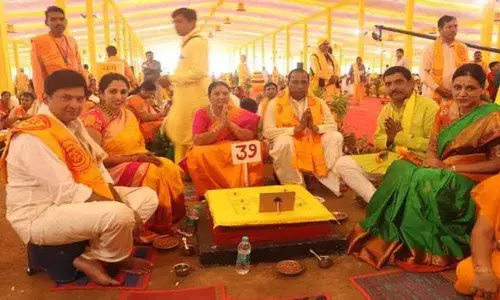 Kompally: Minister Ch Malla Reddy attends Aswamedha Yagnam