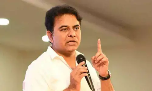 Hyderabad: KTR assures to provide mopeds to Gouds