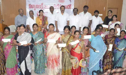 Shaadi Mubarak: Wedding cheques distributed in LB Nagar