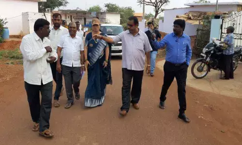 Zilla Parishad CEO Ravi inspects Palle Pragathi works