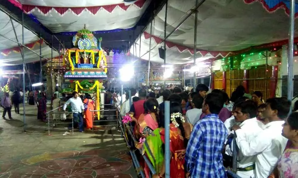Thousands of devotees thronged to Vishnu temples