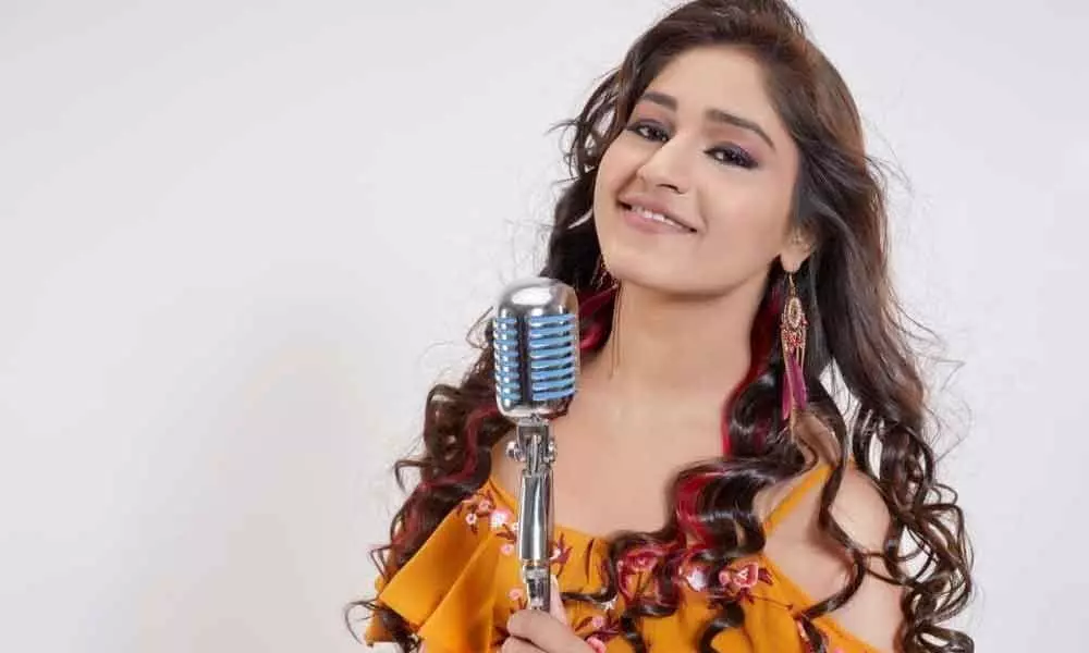 Laage Re Nain Lyrics - Pratibha Singh Baghel