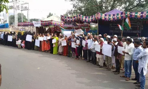 Vijayawada: Attack on JNU students, professors draws flak