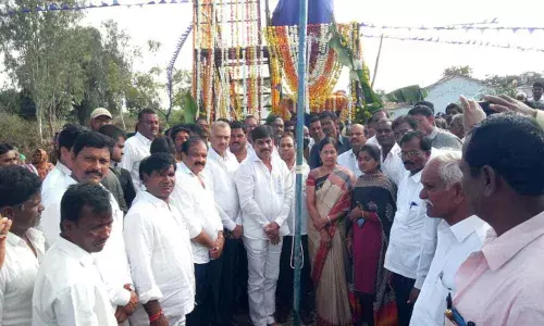 MP BB Patil takes part in Palle Pragathi programme