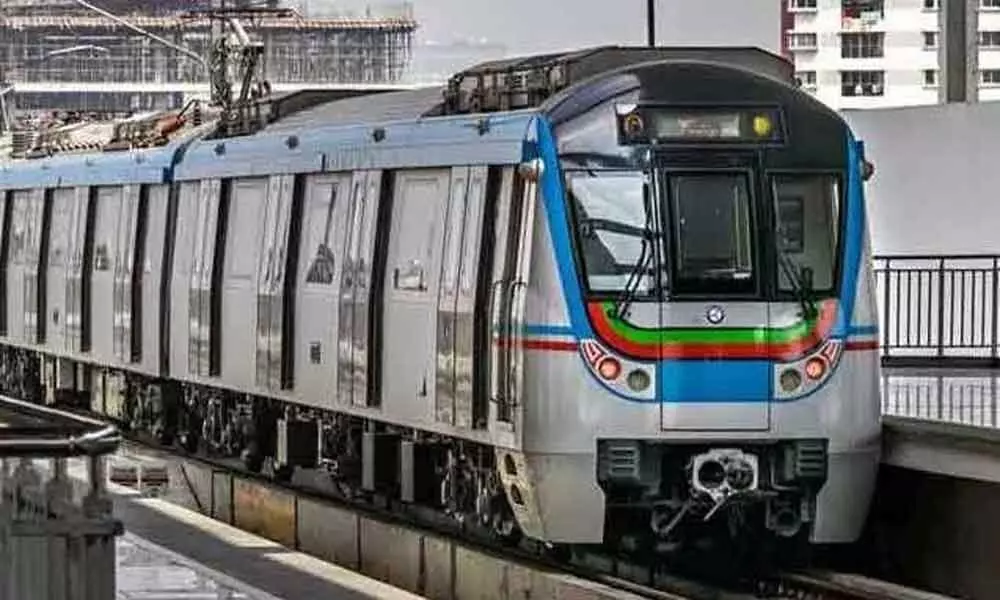 Hyderabad: Metro services disrupted on Ameerpet-Raidurg stretch