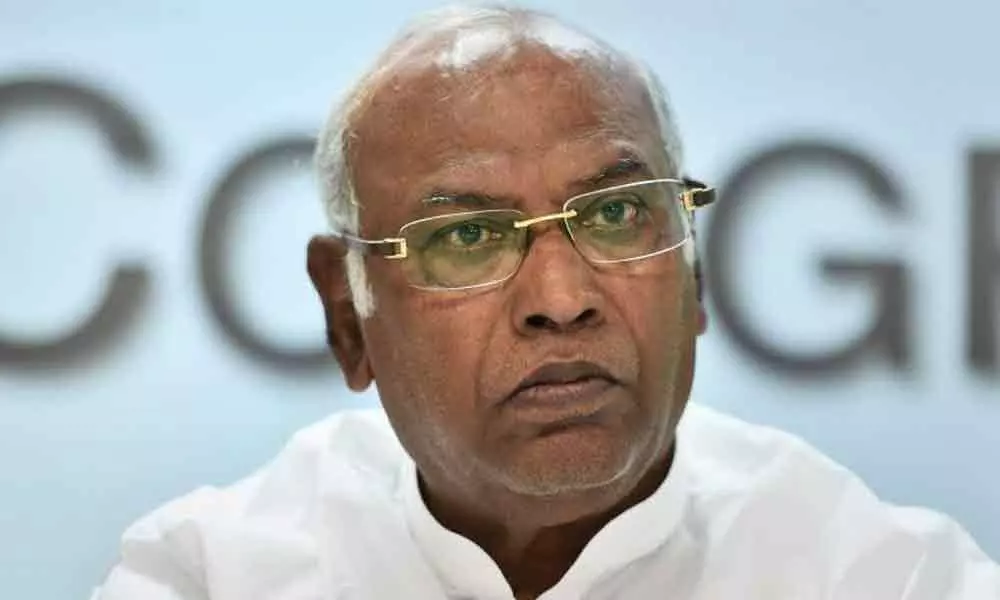 Sonia Deputes Kharge To Soothe Ruffled Feathers In Maharashtra