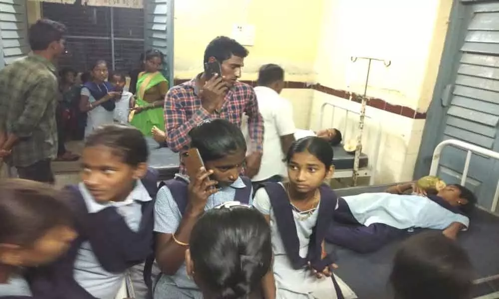 Narayanpet: 30 students taken ill after consuming mid-day meals