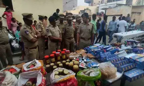 Cordon and search in Vikar Colony