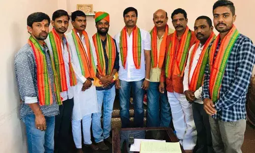 BJP division chief Raju Shetty felicitated