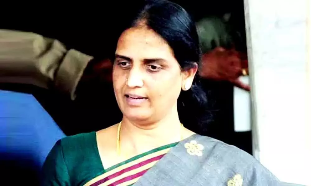 Hyderabad: CBI summons Minister Sabitha Indra Reddy