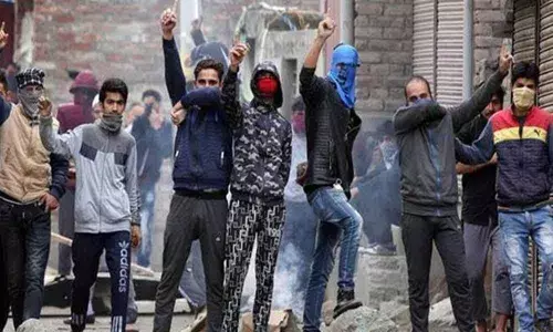 Supreme Courts observations on internet access happy news, say people in Kashmir Valley