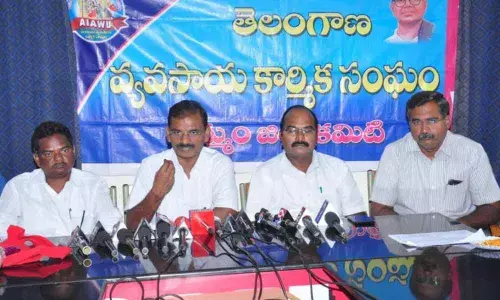 Khammam: Farmers body accuses Centre of creating rift between religious groups