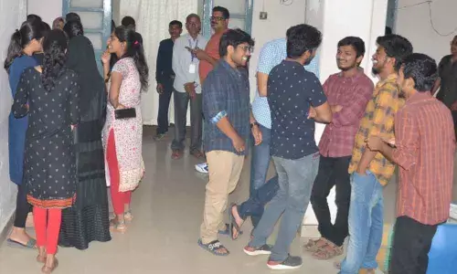 Warangal: 180 MBBS students detained