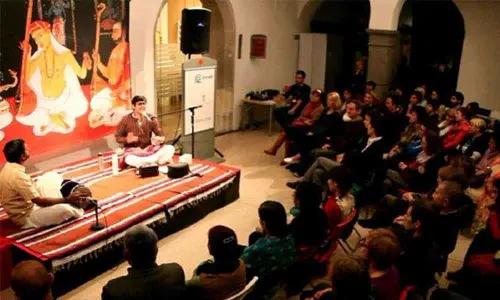 Of VIP nuisance and public functions