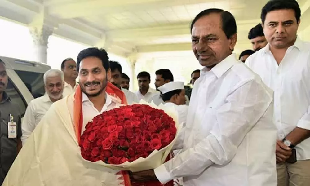 Telangana: YS Jagan meets KCR at Pragati Bhavan