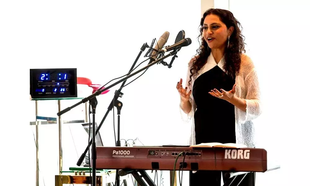 In 1000 Days, 1,000 Songs: in Dubai an Indian Woman Created a Musical Record