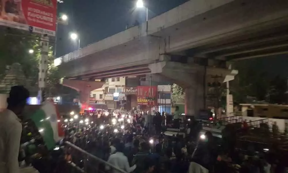 Midnight flash protest breaks out in Hyderabad city
