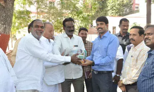 Nizamabad: 1.60 cr donation for Palle Pragathi
