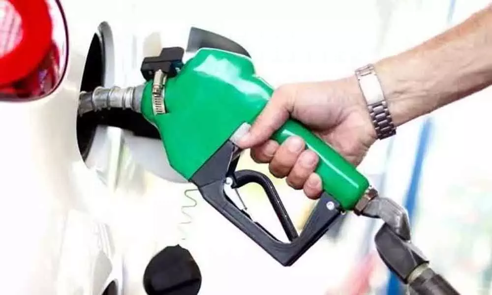 Today petrol rate reduced, diesel remains stable in Hyderabad, other metro cities on January 14