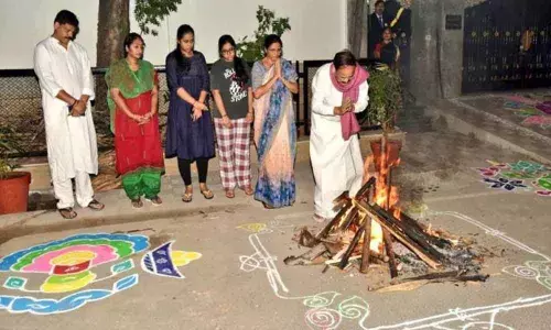 Vice President Naidu celebrates Bhogi with family in Chennai