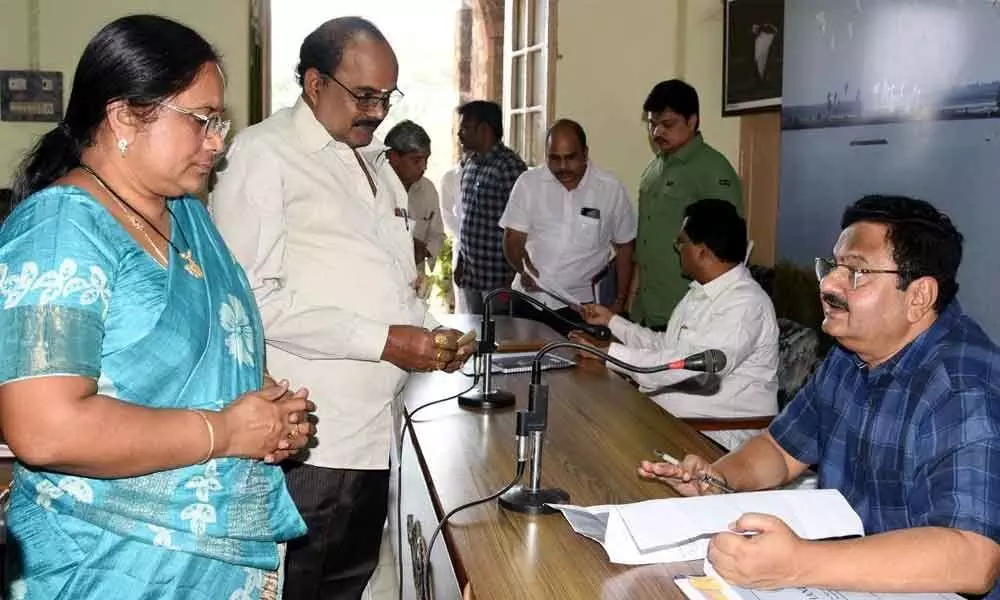 Prompt solution to employees grievances: JC K Venkataramana Reddy