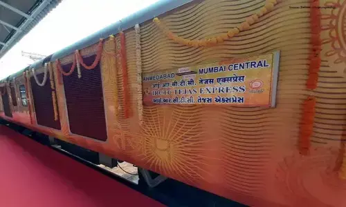 Ahmedabad-Mumbai Tejas Express flagged off