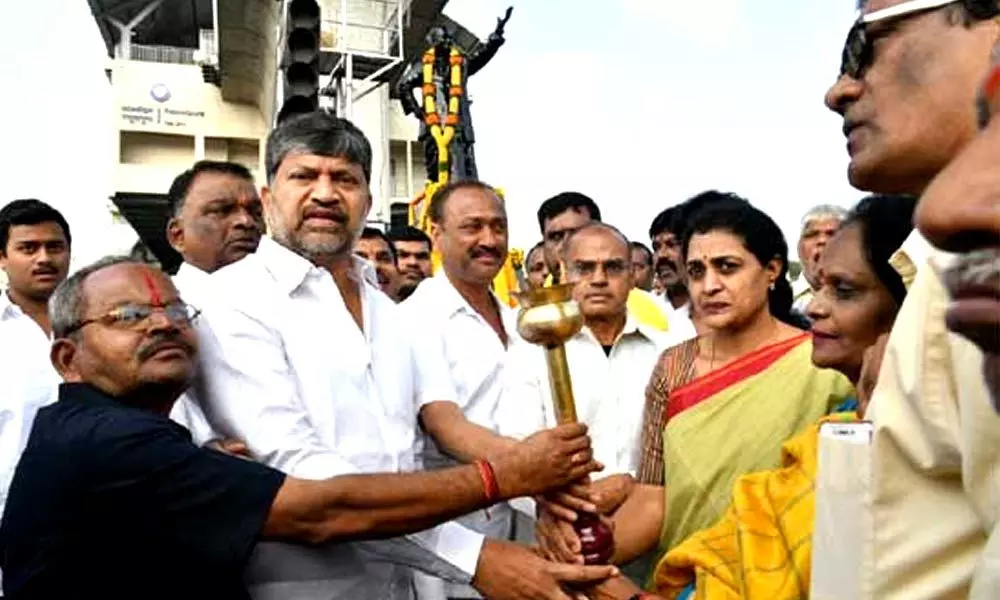 TDP leaders take out rally on NT Rama Rao 24th death anniversary