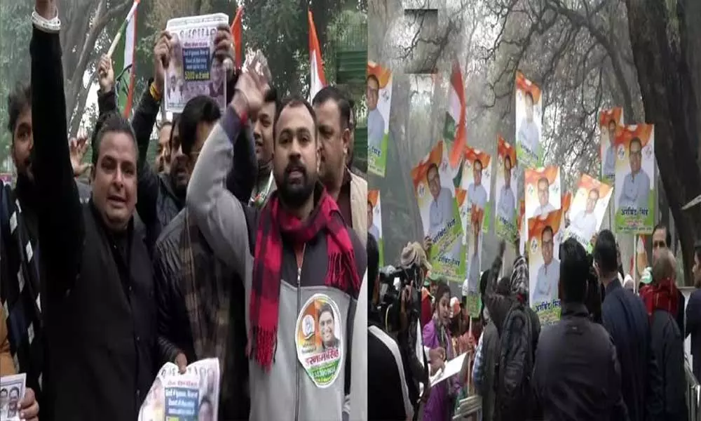 Delhi Assembly election tickets: Congress workers protest at Sonia residence