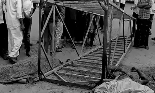 Three died due to electric shock at a petrol bunk in Guntur district