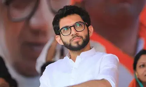 Aaditya Thackeray Downplays Sanjay Rauts Taunt At Those Opposing Veer Savarkar
