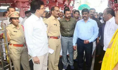 Ensure hassle-free darshan to pilgrims at Sun God temple in Arasavalli