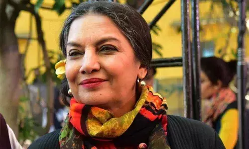 Shabana Azmi injured in car accident