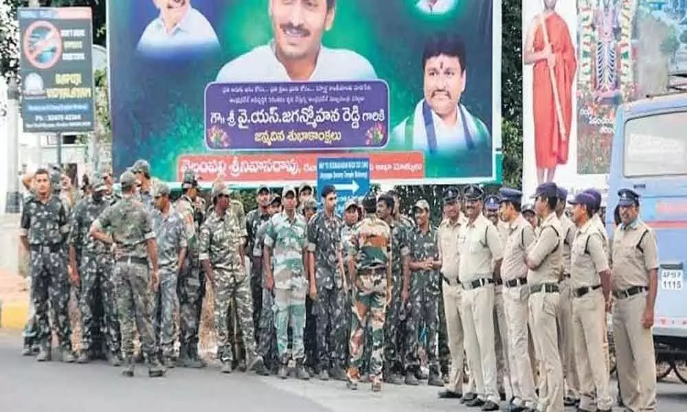 Andhra Capital row: Police issue notices to TDP leaders ahead of assembly sessions