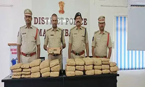 Police seize 61 kg of ganja in Mahabubabad, 2 held
