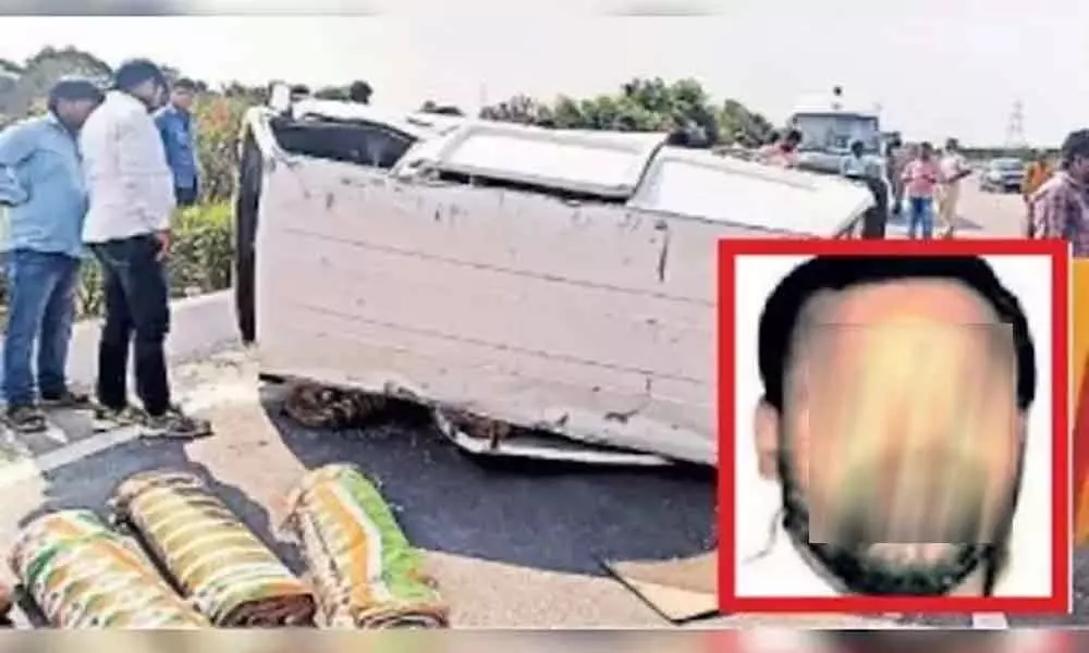 Hyderabad: TRS worker dies after car suffers tyre burst on ORR