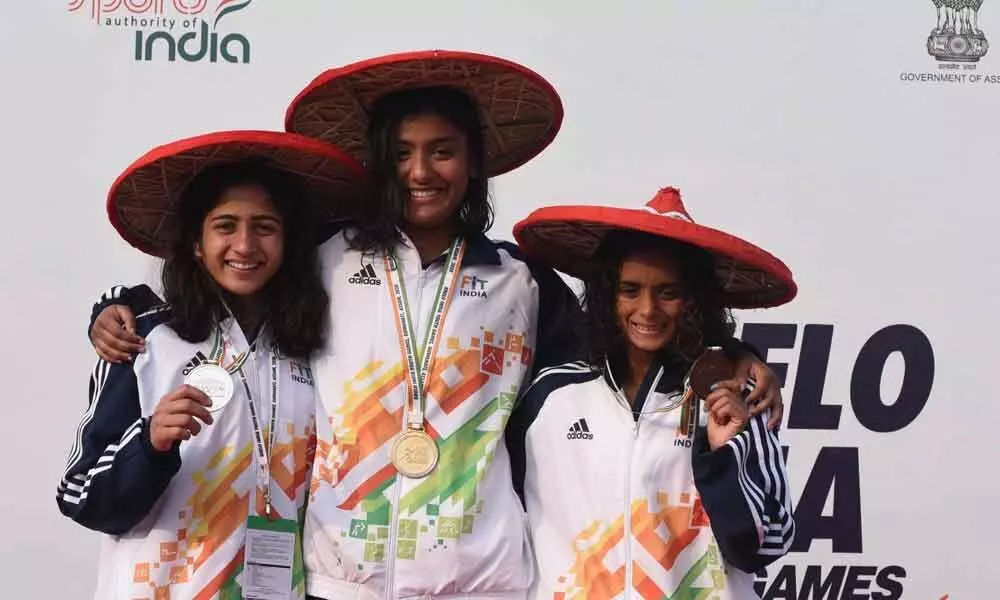 Mondal shines with triple gold, Maha crosses 200-medal mark