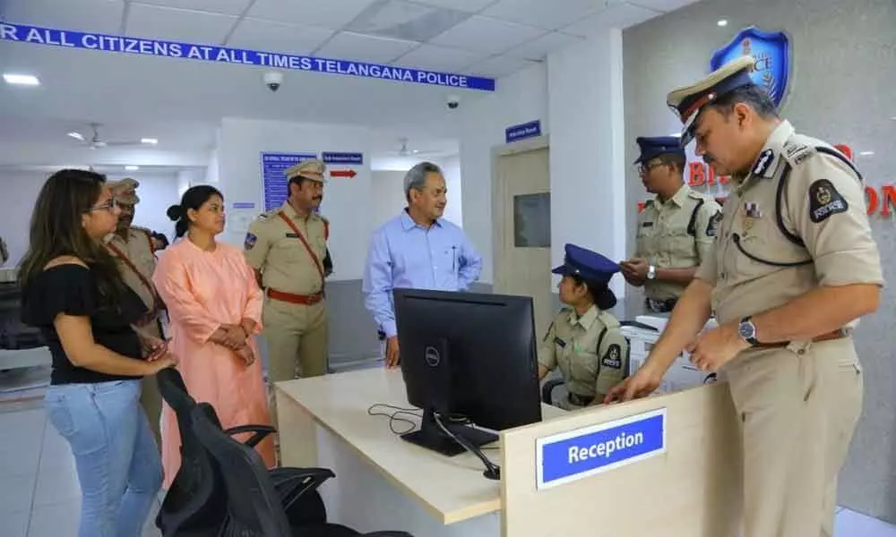 Ranchi High Court judge visits Hyd Police Commissionerate