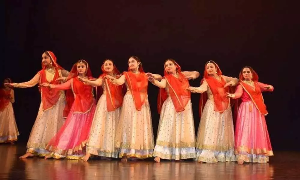 Over 100 dancers take to stage in Kathak event