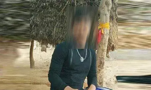 Intermediate student killed in train accident at Vizianagaram district