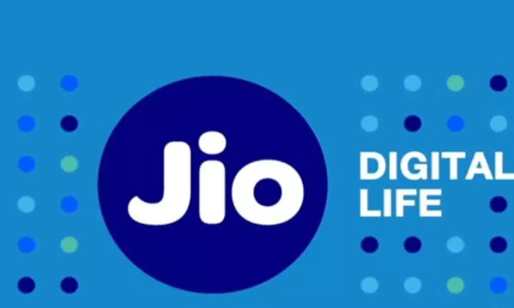Reliance Jio the First Telecom to Launch UPI Payments Feature