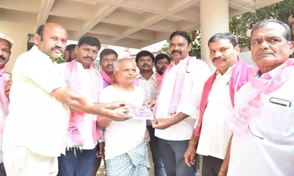 For continuance of welfare schemes, people must vote to TRS, says candidate