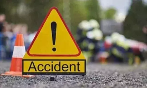 Five killed as car rams into tree in UP