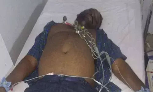 TRS, BJP candidates clash in Gadwal