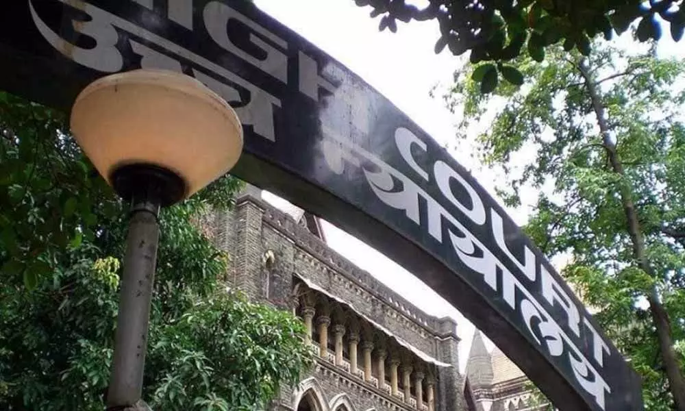 Hours after SC directive, Bombay HC refuses to hear PIL against CAA