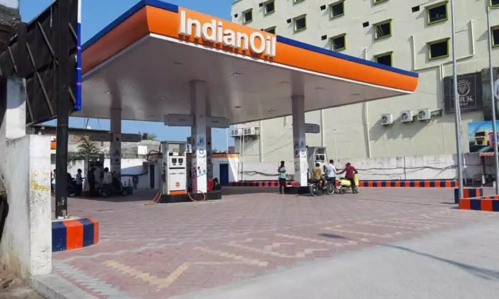 Despite plaints, cheating at petrol bunks goes unabated in Nizamabad and Kamareddy