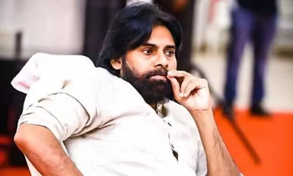 Pawan Kalyans 360 degrees-turn baffles political observers, people alike