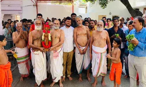 Munivahana Utsavam celebrated at Chilkur