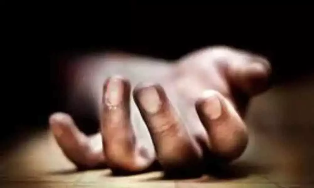 Two auto drivers commit suicide in Vijayawada