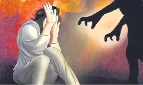 Police constable attacked his wife in Anantapur